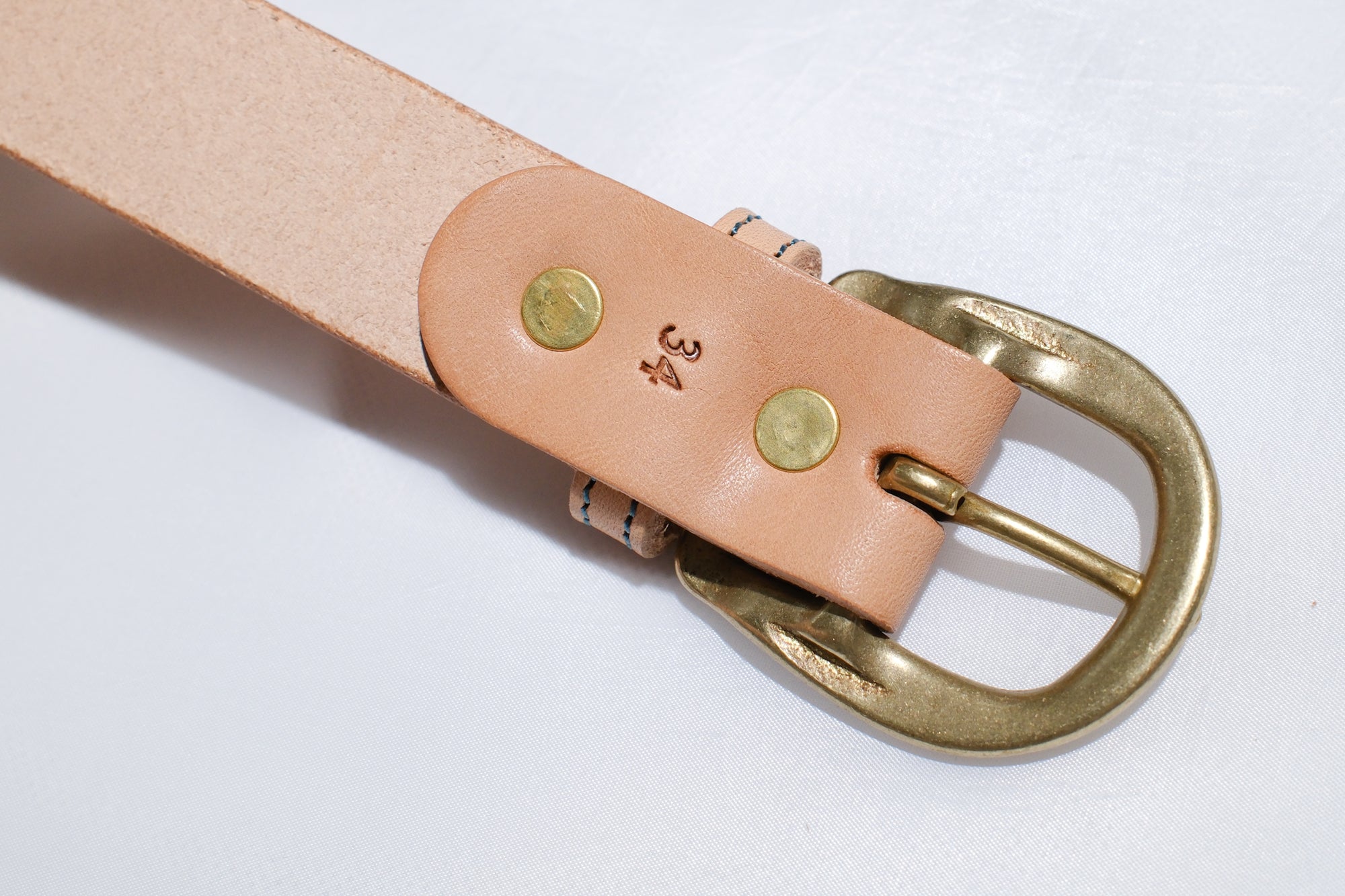Omoto Denim “Tail Feather” Genuine Cowhide Narrow Belt (Natural Tan)