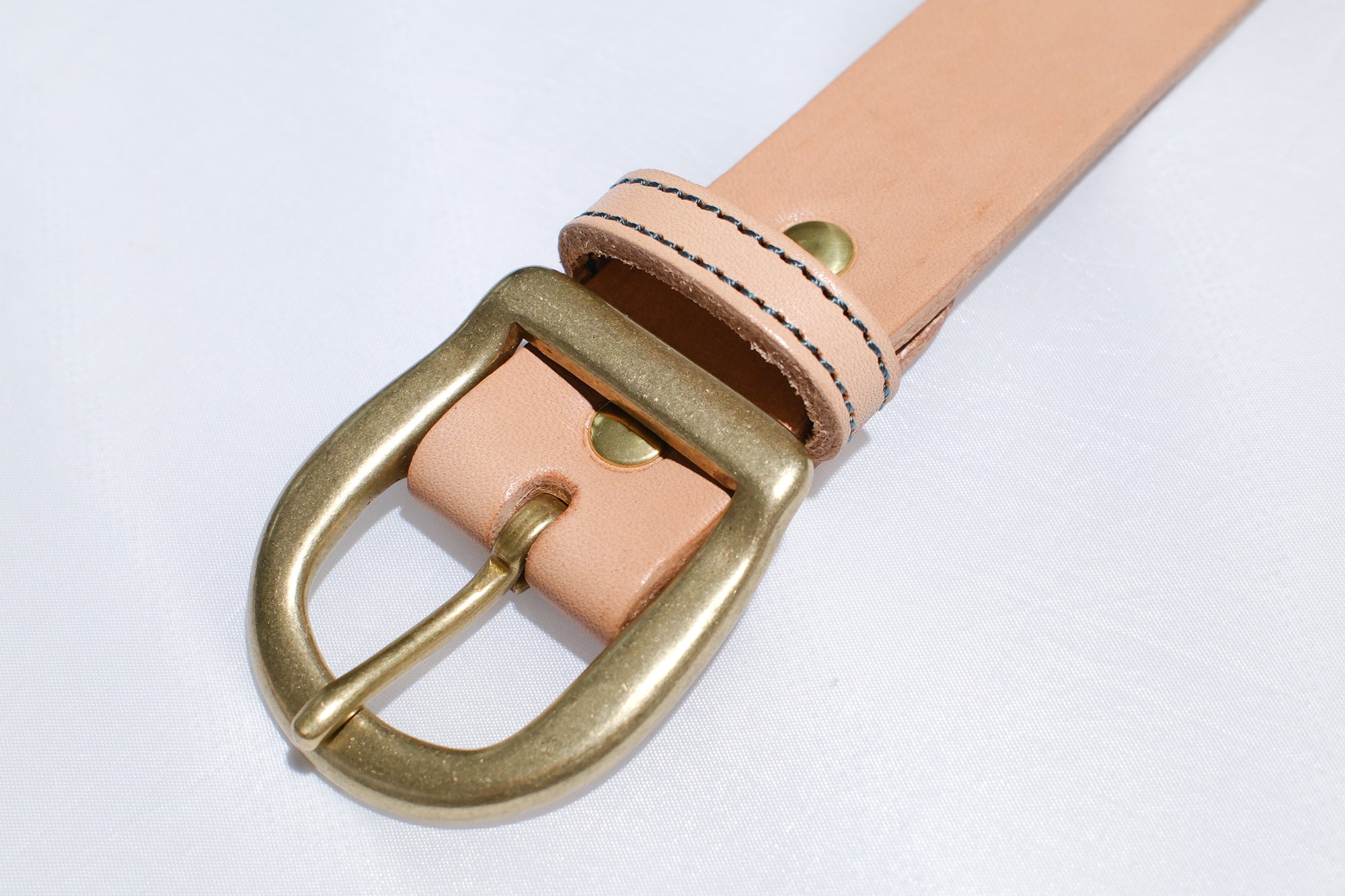 Omoto Denim “Tail Feather” Genuine Cowhide Narrow Belt (Natural Tan)