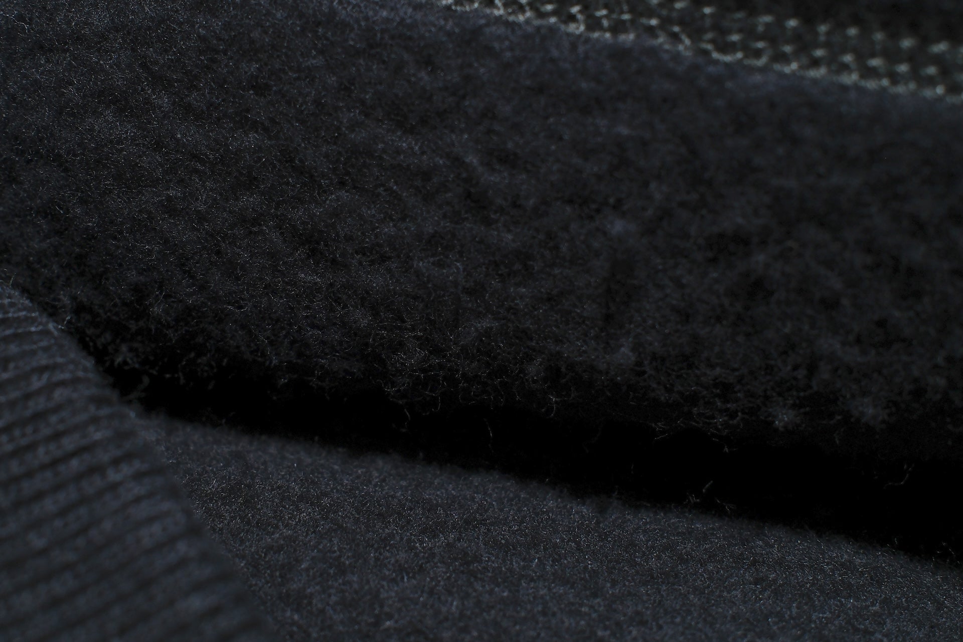 RAGGY CLOTHING 14oz “Pound Cake” Loopwheeled Pullover (Solid Black)