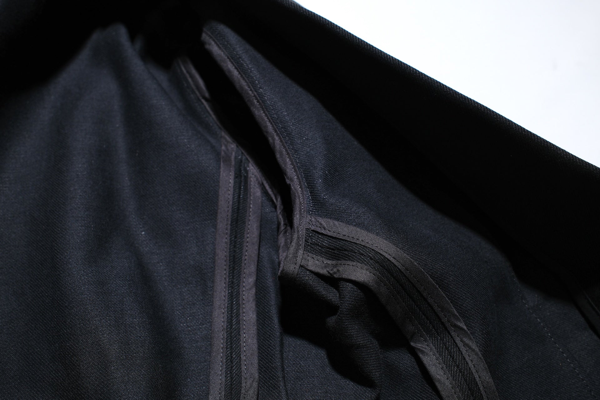 Sugar & Co. “Ivy Senior” 13.5oz Denim Tailored Blazer (Solid Black)