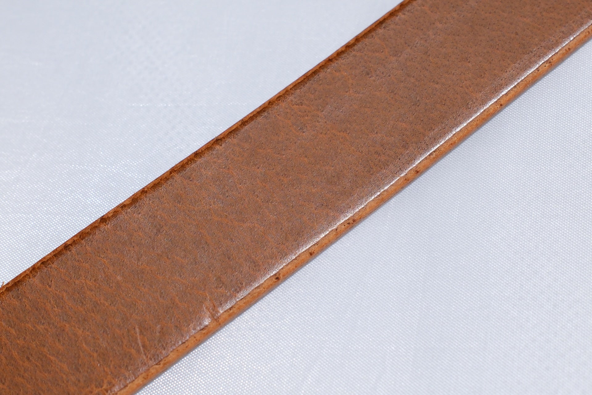 Sugar & Co. “Ivy Senior” Narrow Cowhide Belt (Camel Tan)