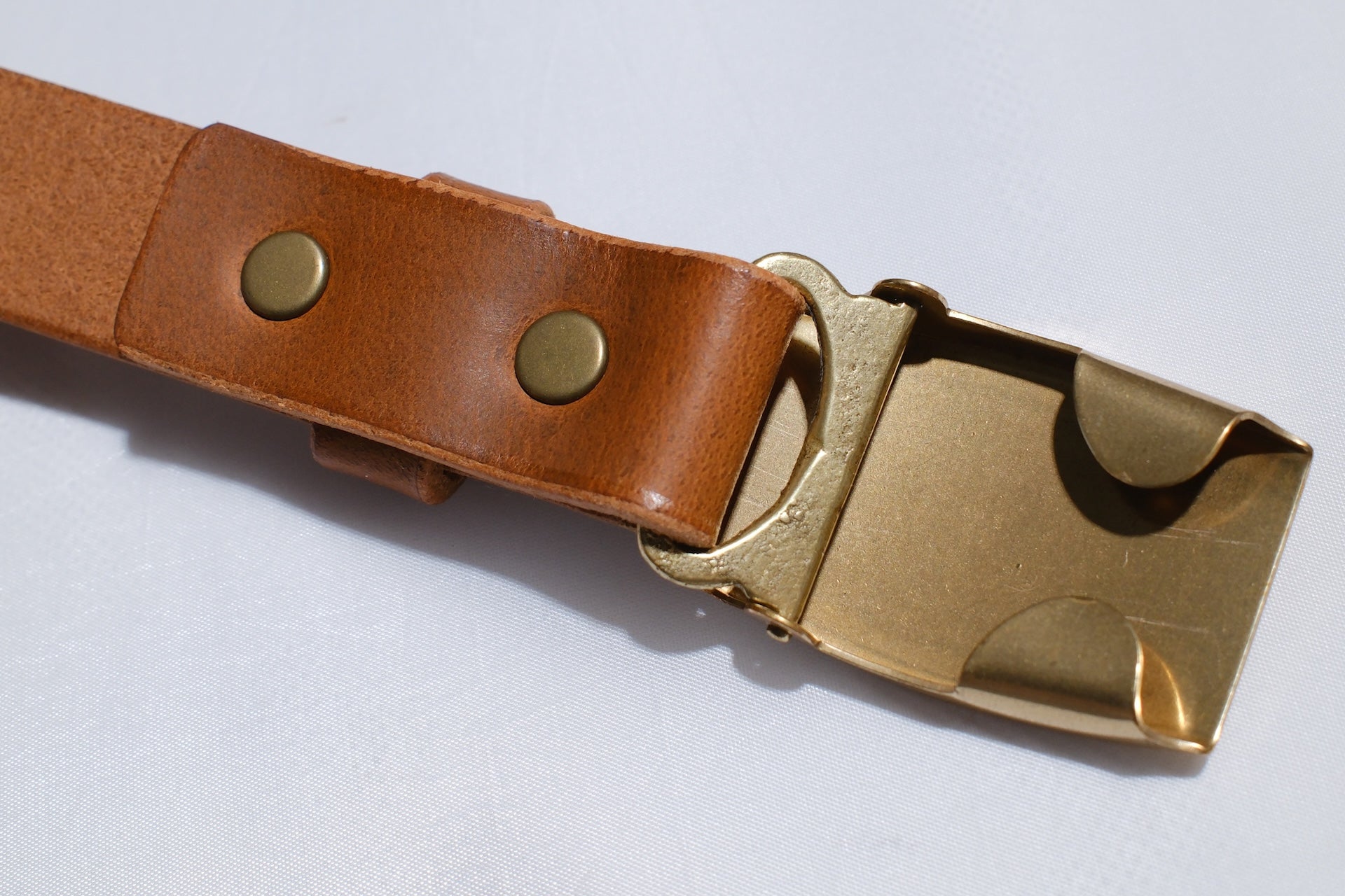 Sugar & Co. “Ivy Senior” Narrow Cowhide Belt (Camel Tan)