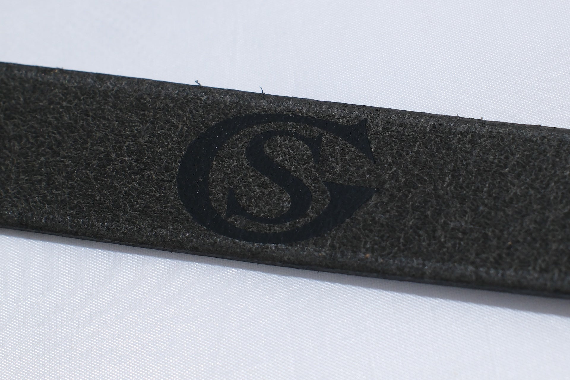 Sugar & Co. “Ivy Senior” Narrow Cowhide Belt  (Jet Black)