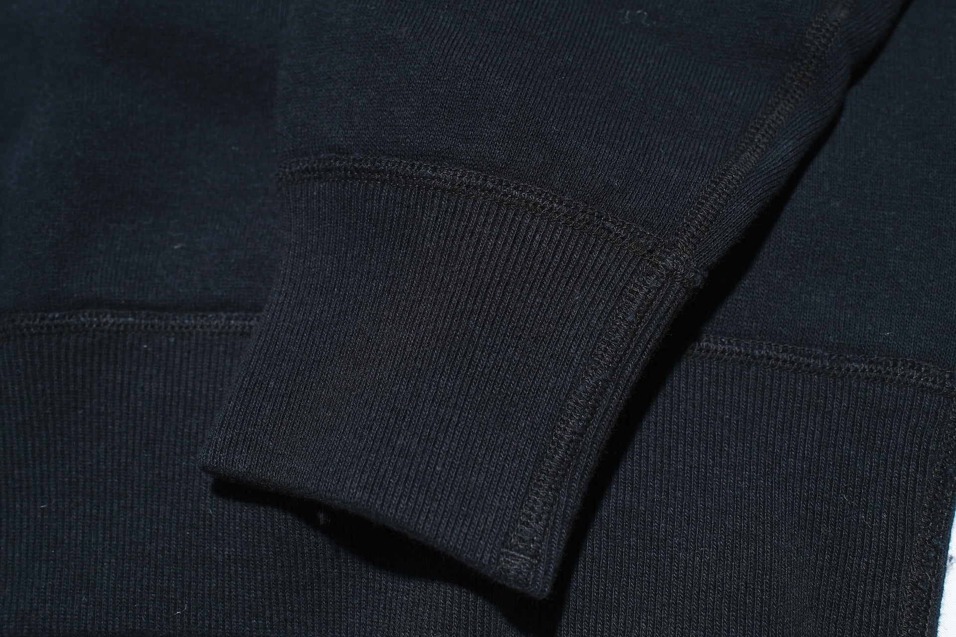 The Flat Head '26 Version 11oz Loopwheeled Sweatshirt  (Black)