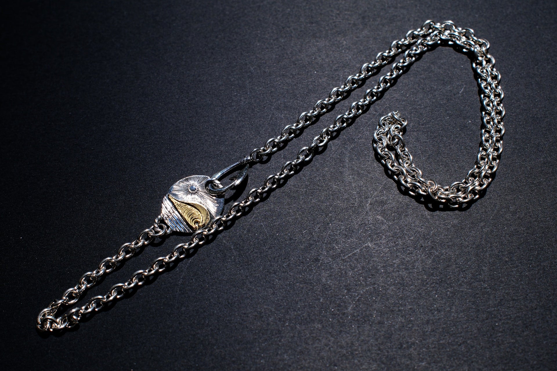 The One OCEAN "Round Azuki" Silver Chain with “Ocean Life” Pendant Hook (Large)