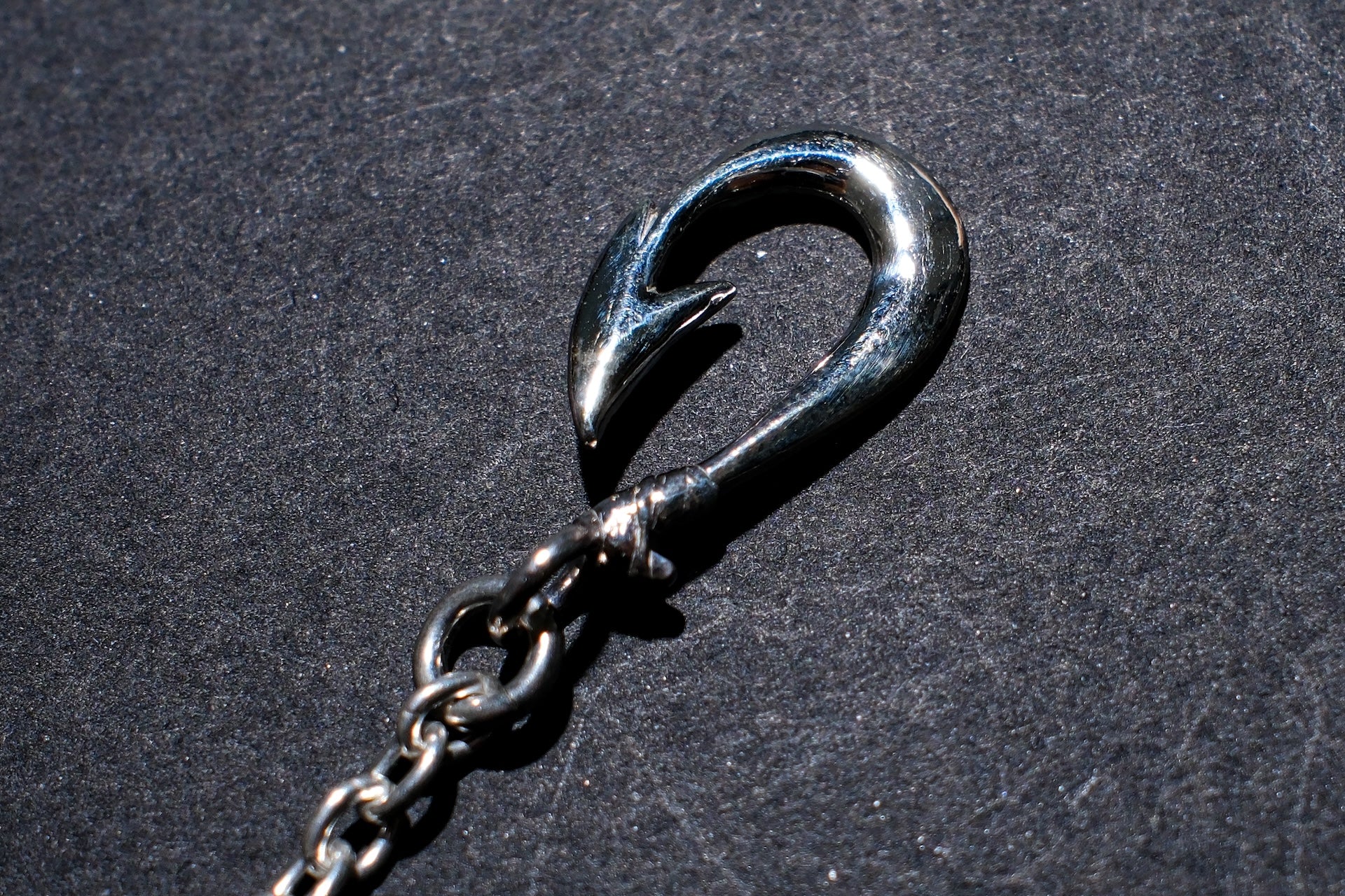 The One OCEAN "Round Azuki" Silver Chain with “Palm Tree” Hook (Small)