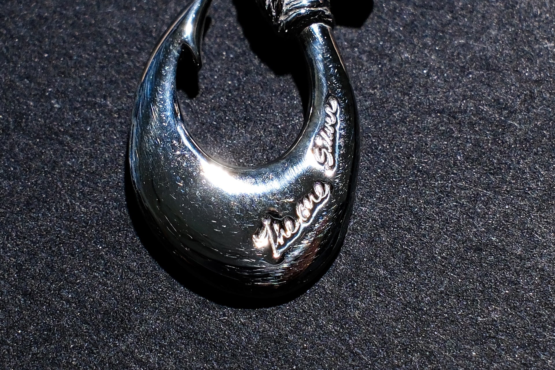 The One OCEAN “Ancient Makau Ace Type” Silver Pendant (Small)