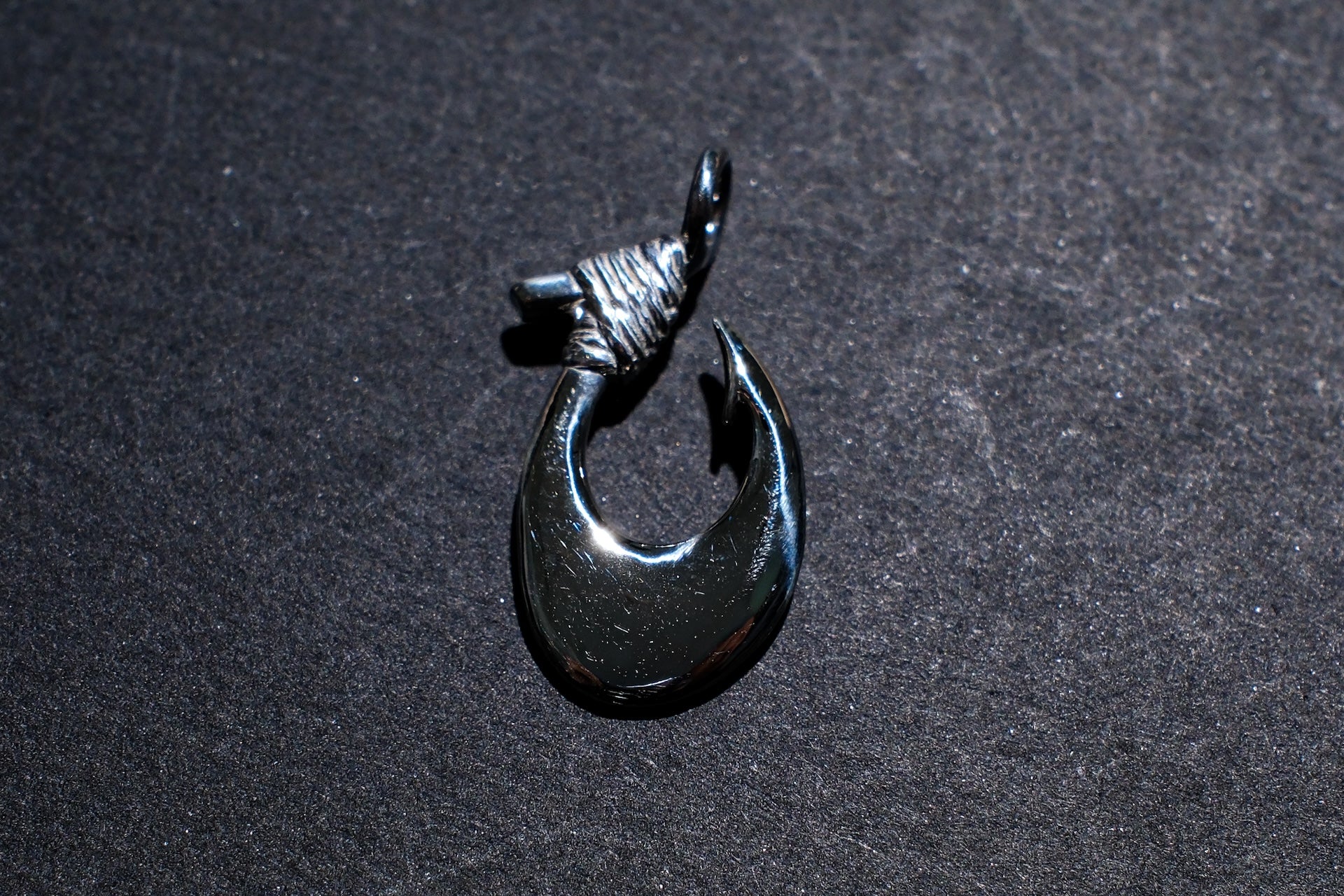 The One OCEAN “Ancient Makau Ace Type” Silver Pendant (Small)