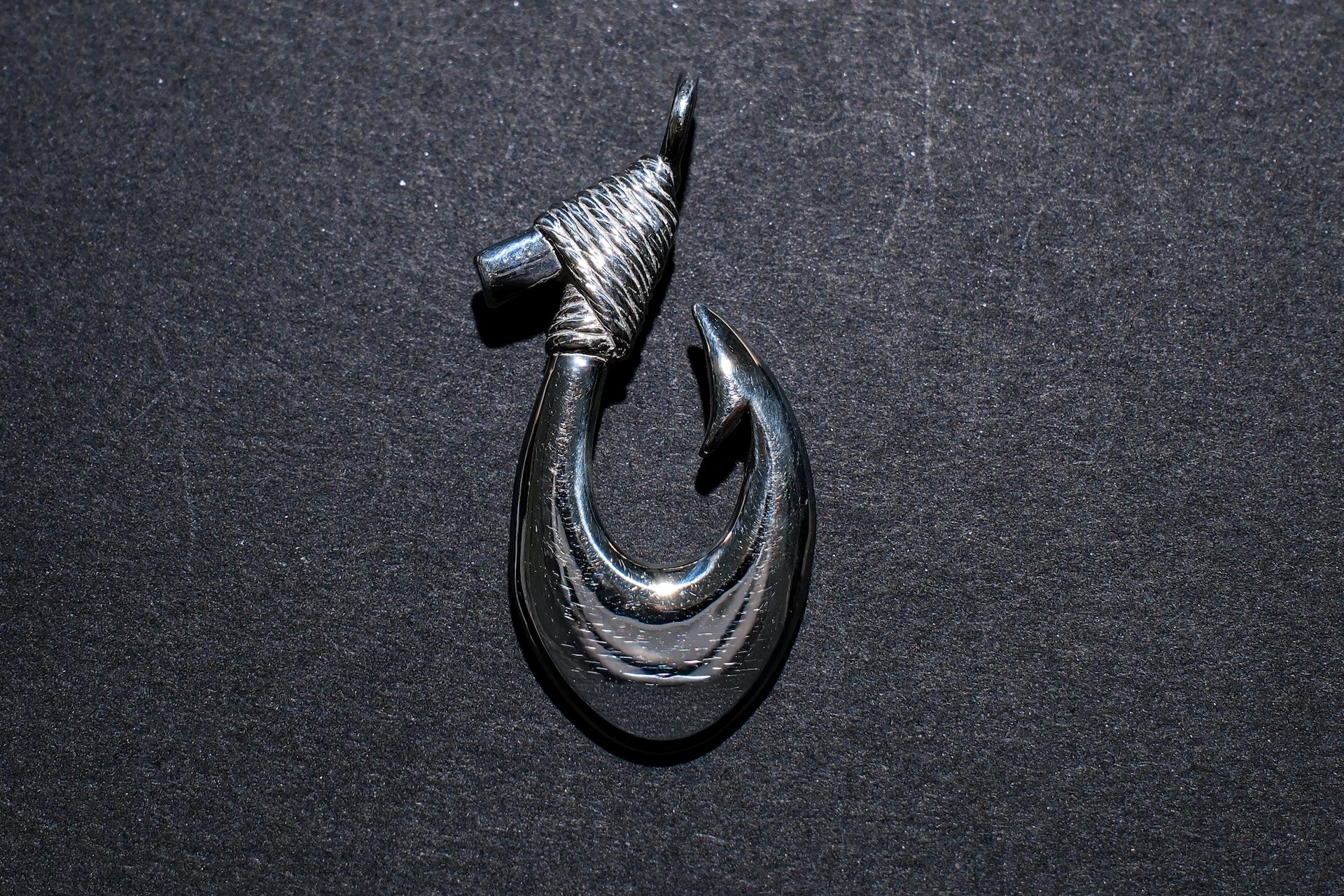 The One OCEAN “Ancient Makau Ace Type” Silver Pendant (Medium)