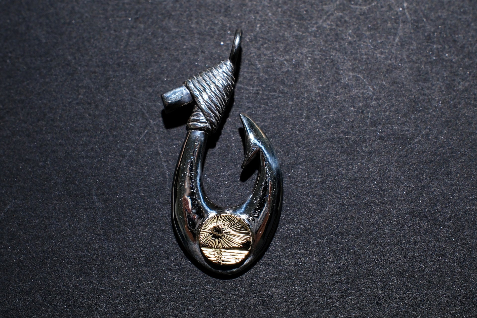 The One OCEAN “Ancient Makau Ace Type” Silver Pendant with 18K Gold "KaiLa" Motif (Medium)