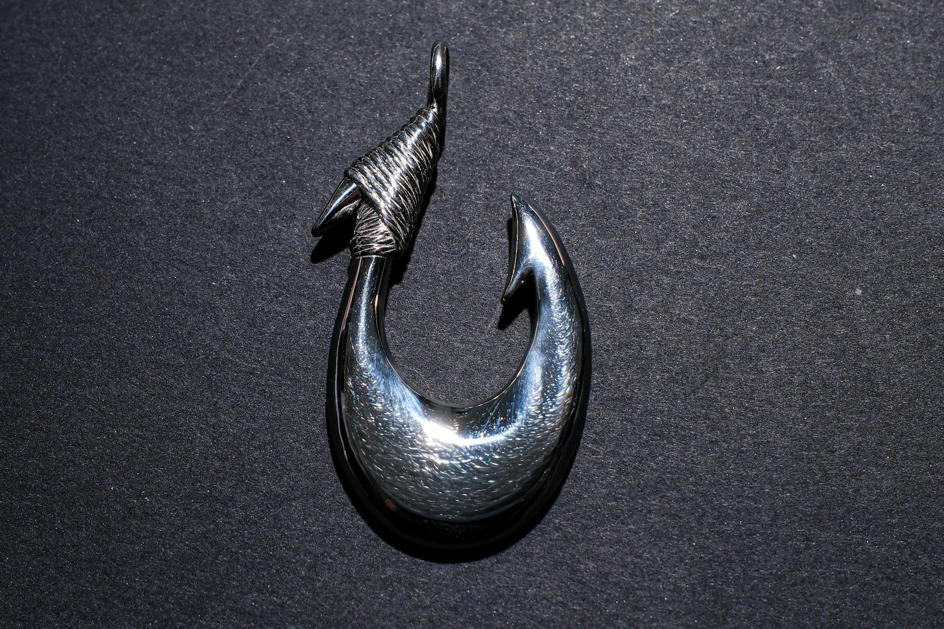 The One OCEAN “Ancient Makau Ace Type” Silver Pendant (Large)