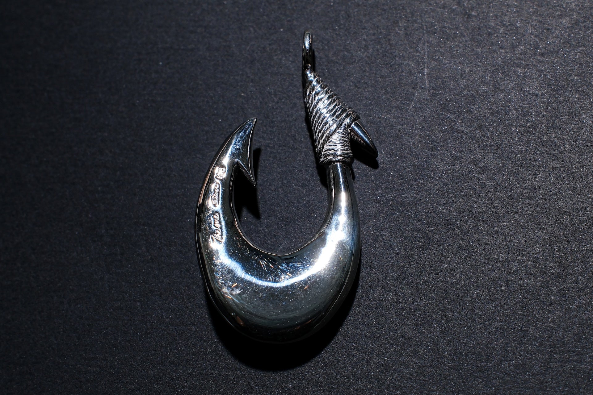 The One OCEAN “Ancient Makau Ace Type” Silver Pendant with Larmiar & 18K Gold Bezel (Large)