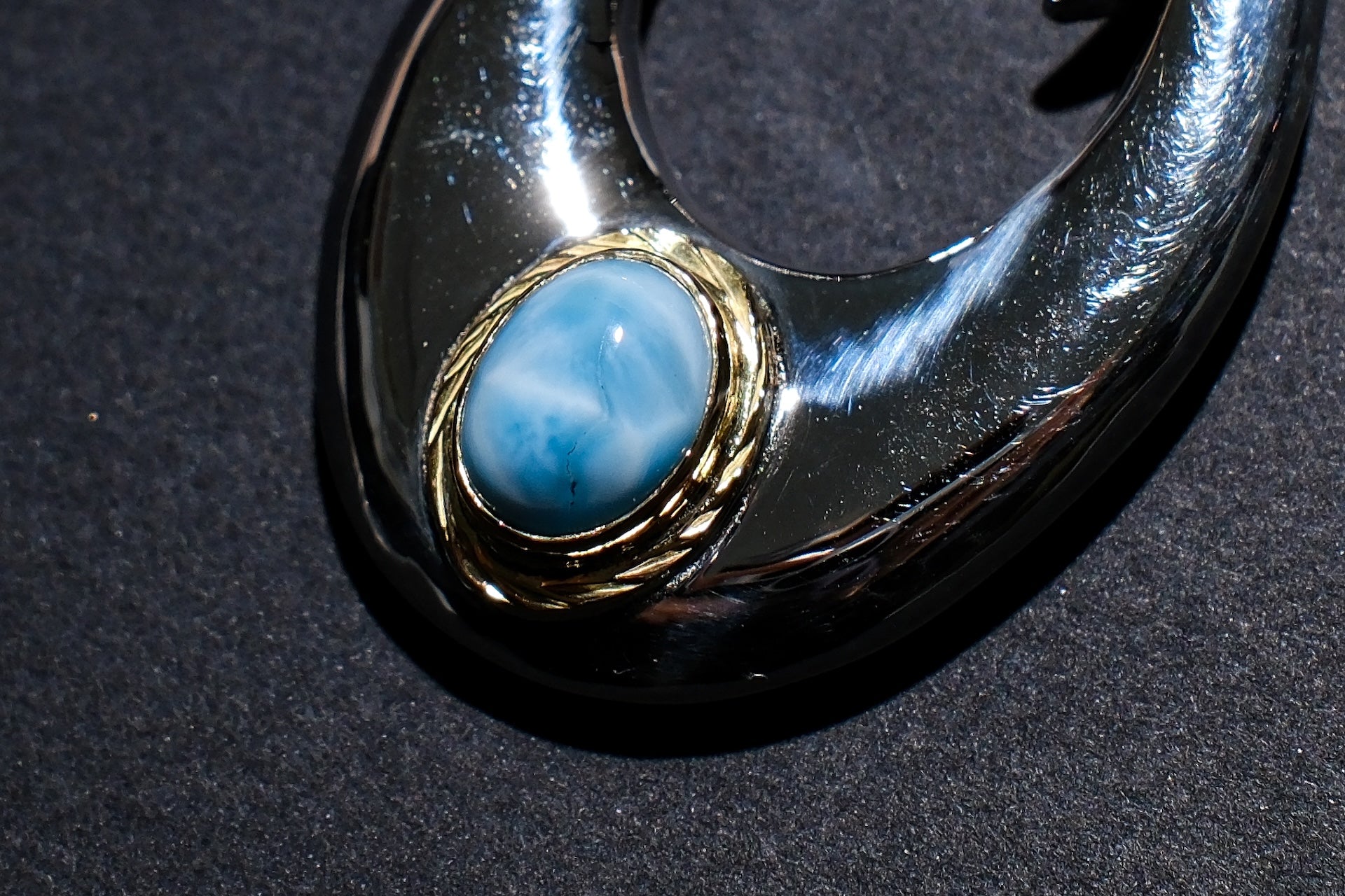 The One OCEAN “Ancient Makau Ace Type” Silver Pendant with Larmiar & 18K Gold Bezel (Large)