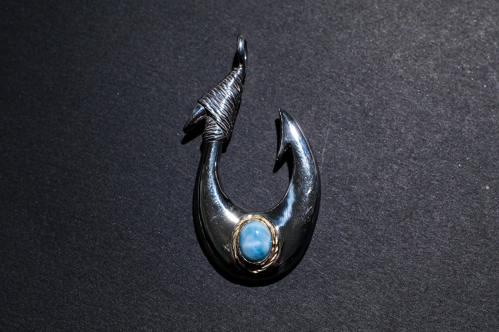 The One OCEAN “Ancient Makau Ace Type” Silver Pendant with Larmiar & 18K Gold Bezel (Large)