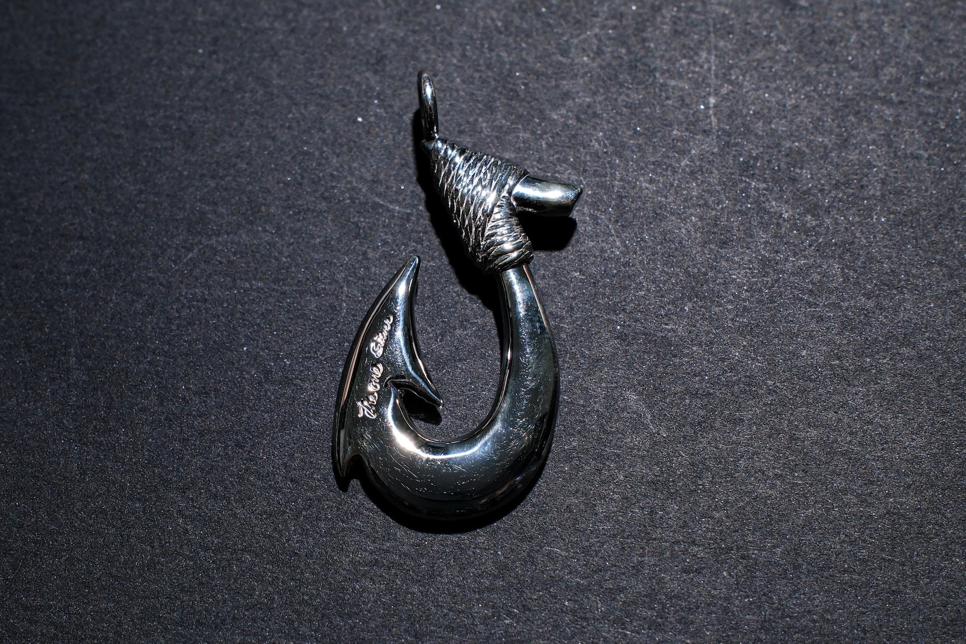 The One OCEAN “Hawaiian Makau” Silver Pendant (Medium)