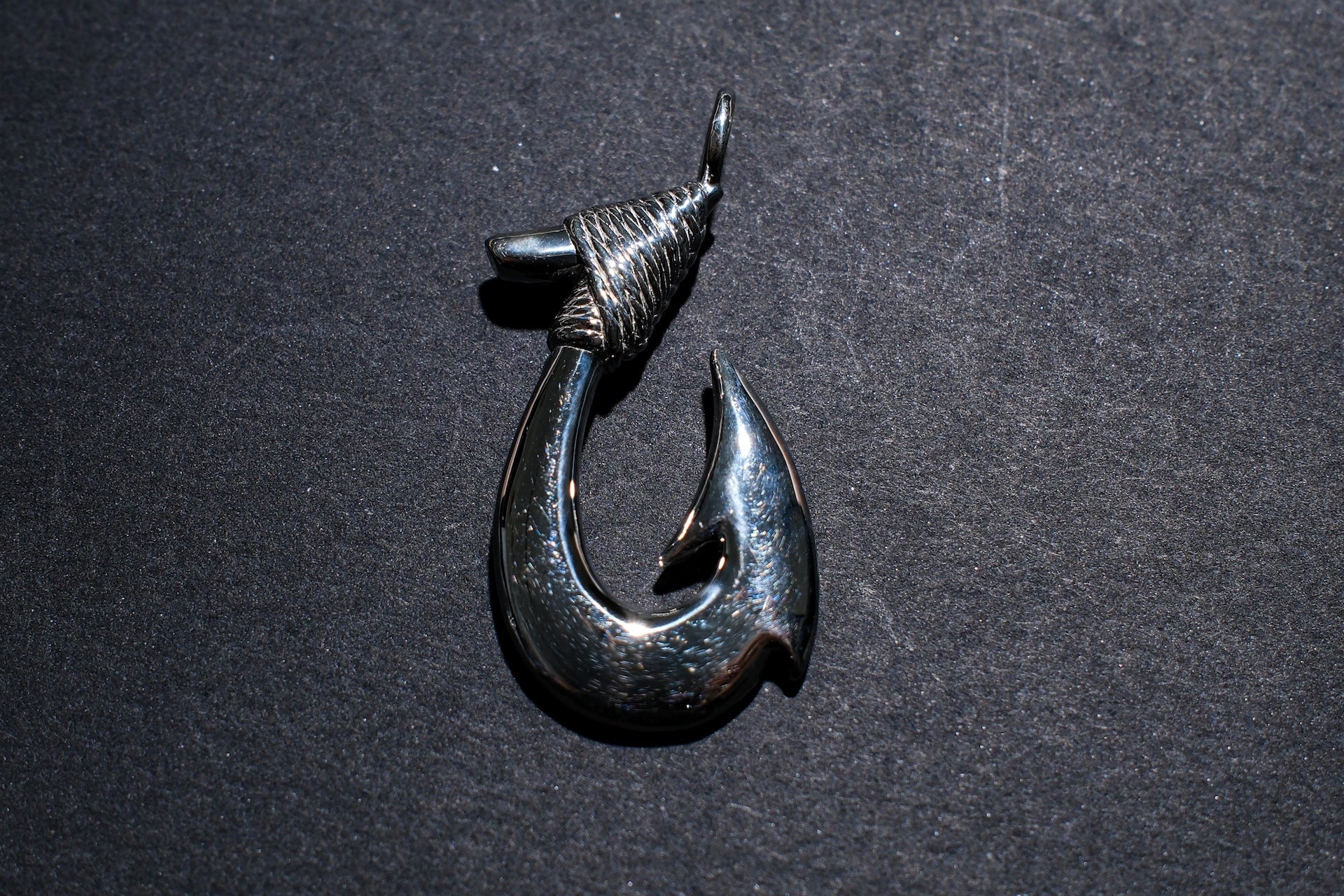 The One OCEAN “Hawaiian Makau” Silver Pendant (Medium)