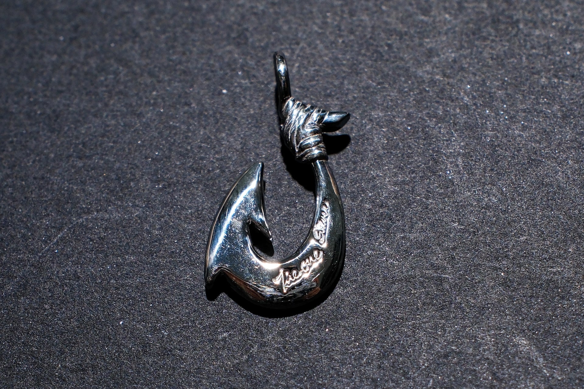 The One OCEAN “Hawaiian Makau” Silver Pendant (Small)