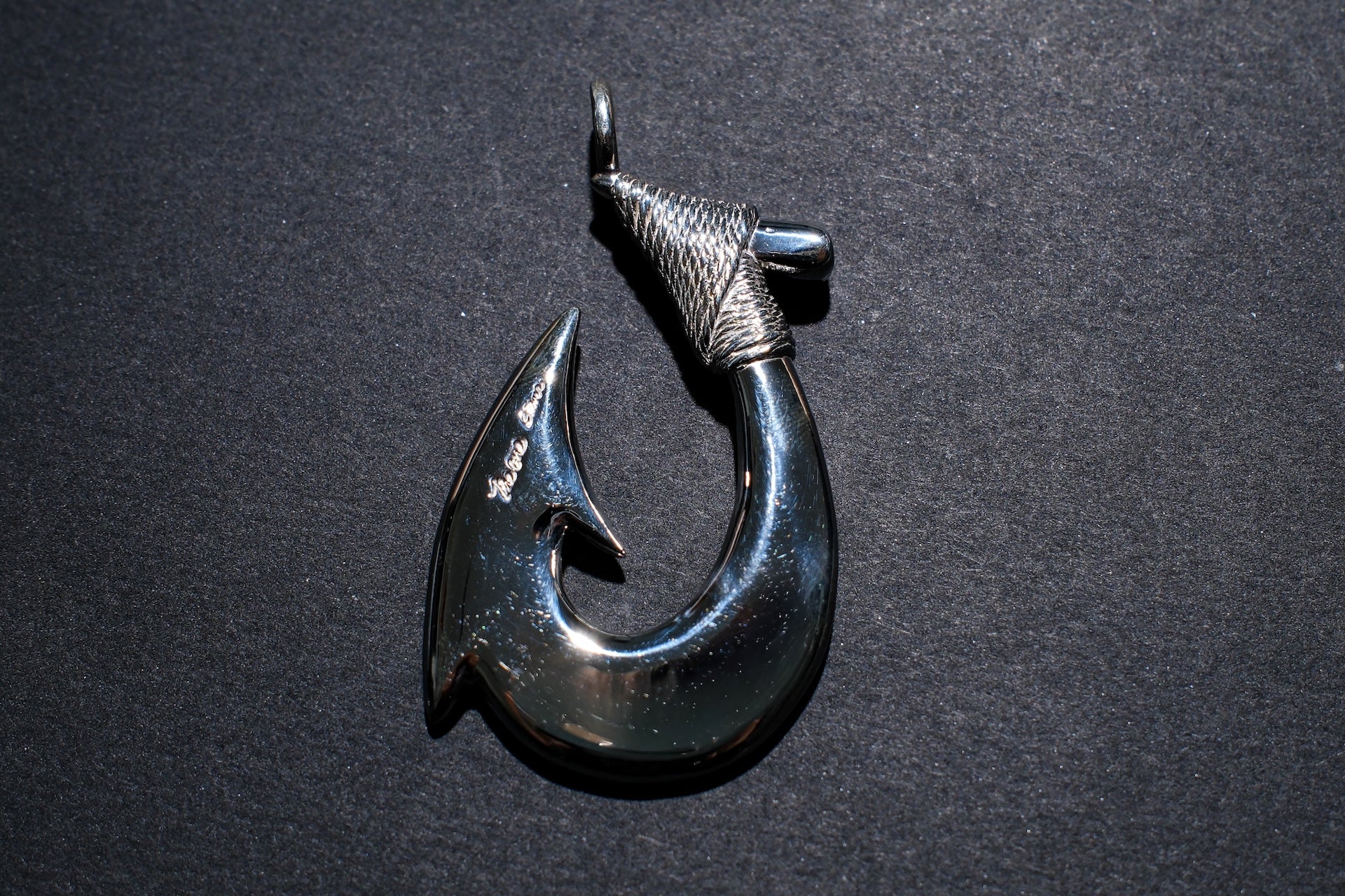 The One OCEAN “Hawaiian Makau” Silver Pendant (Large)