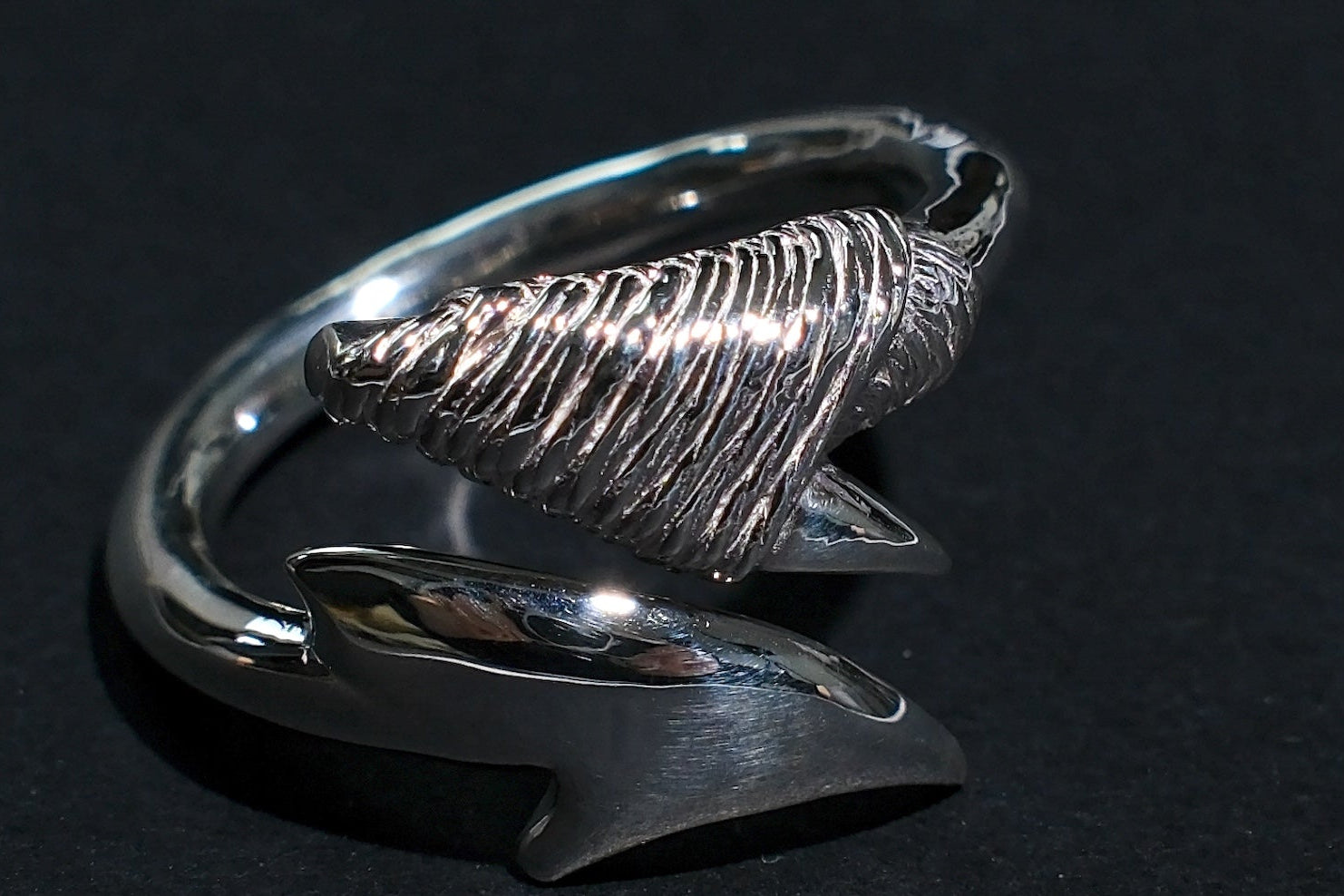 The One OCEAN “Ancient Makau” Silver Dual Ring