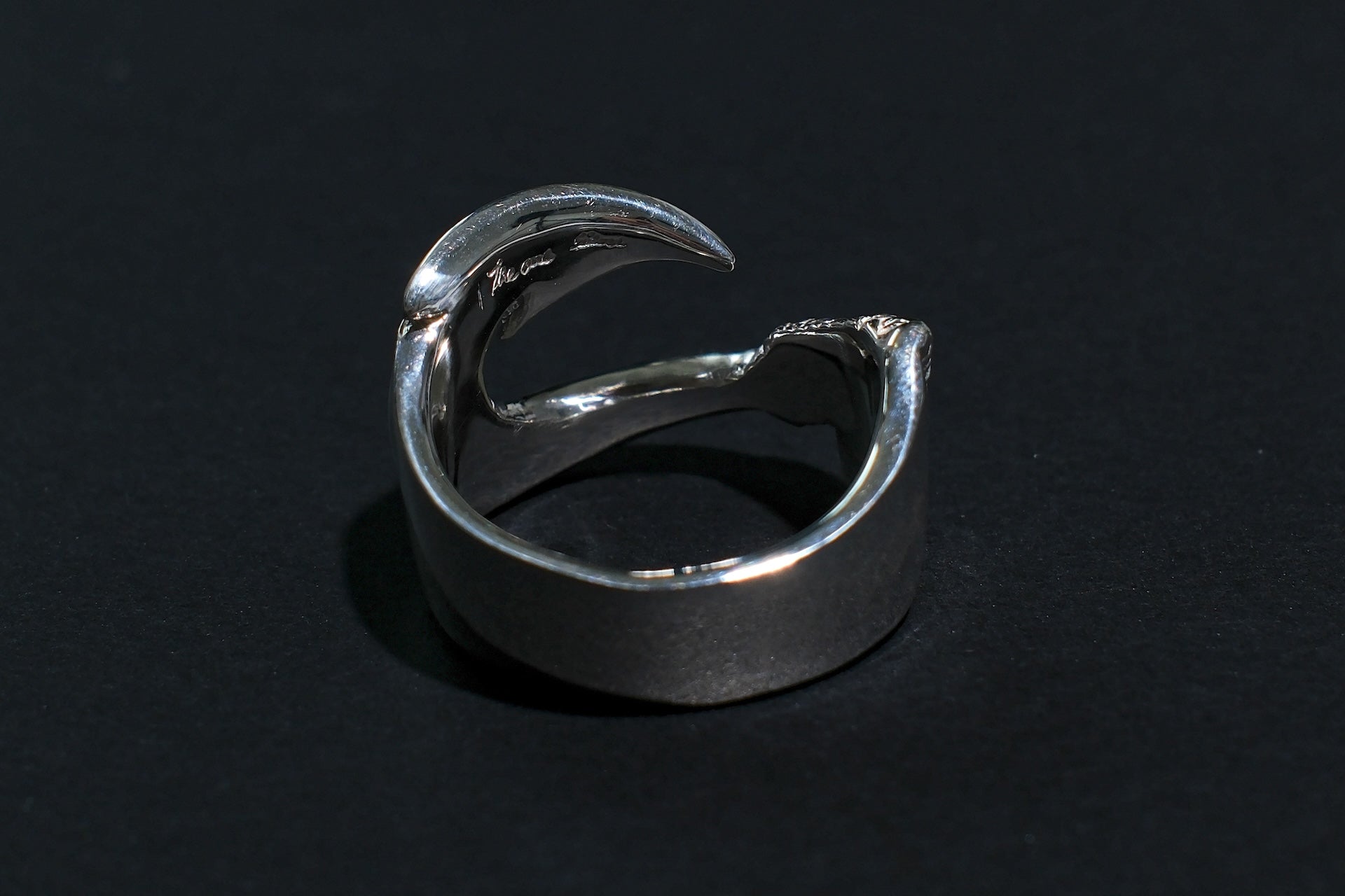 The One OCEAN “Hawaiian Makau” Signature Silver Ring