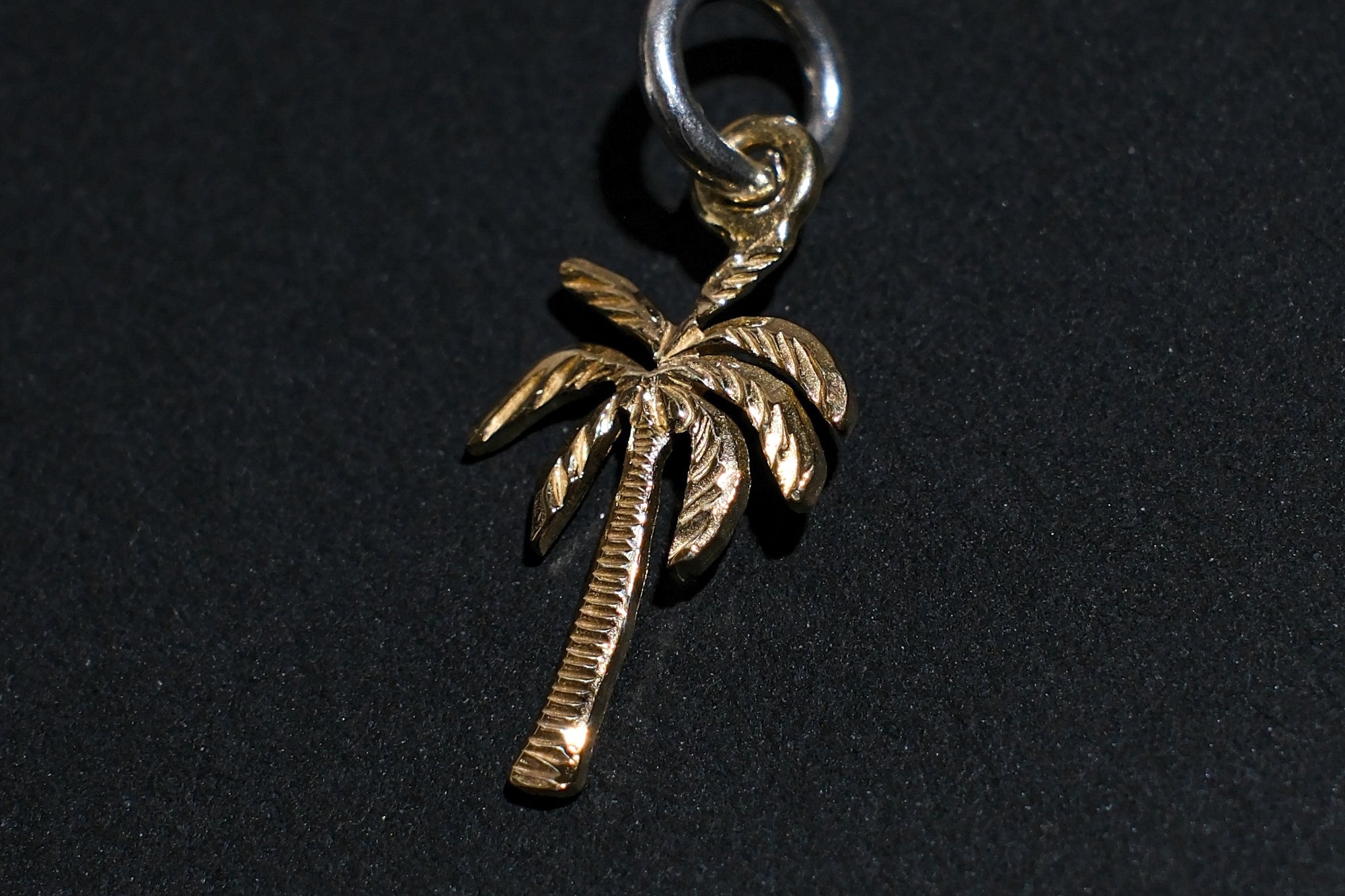 The One OCEAN 18K Gold "Palm Tree" Island Charm