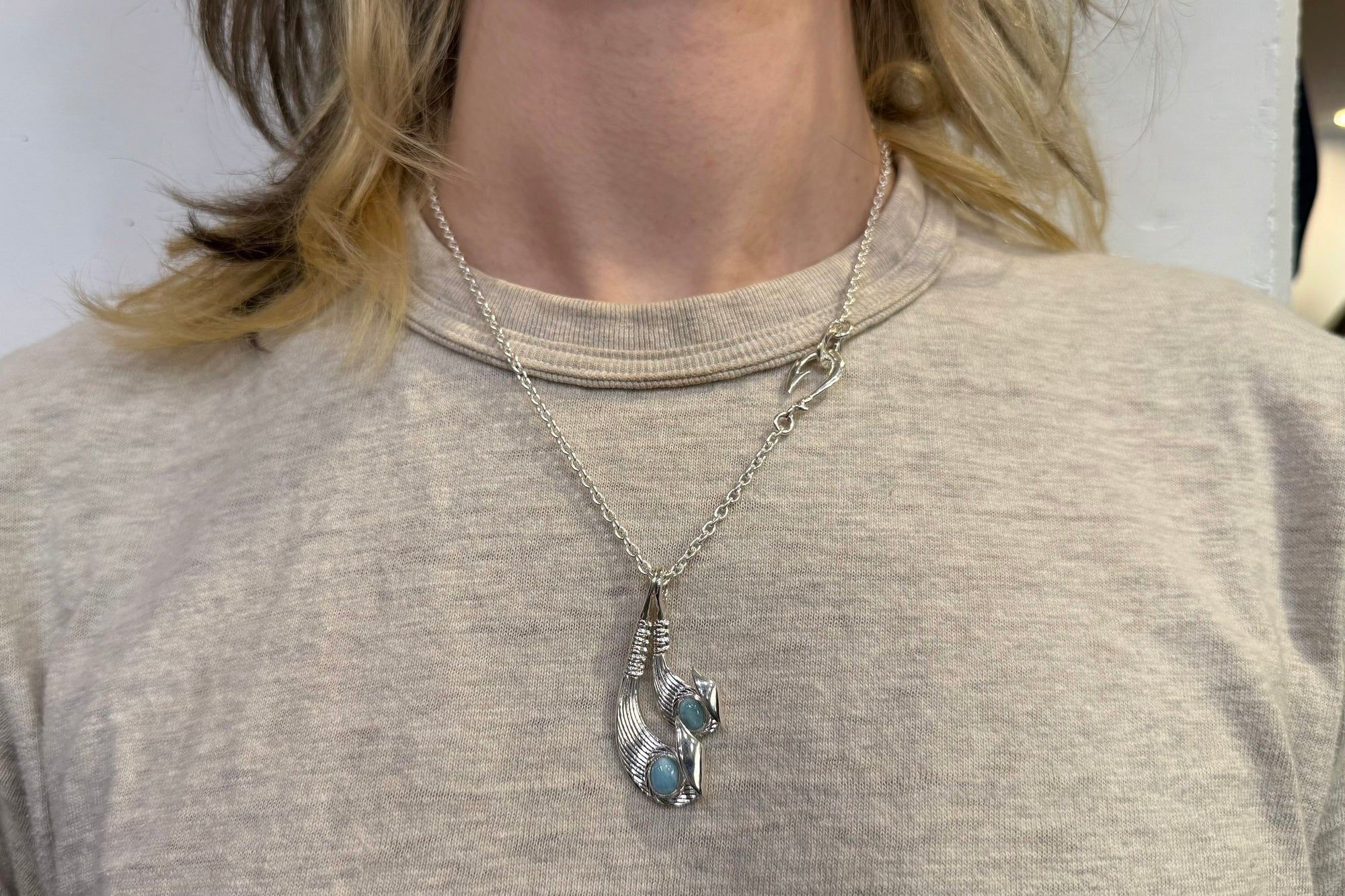 The One OCEAN "Catch The Waves" Pendant with Larimar Stone (Medium)
