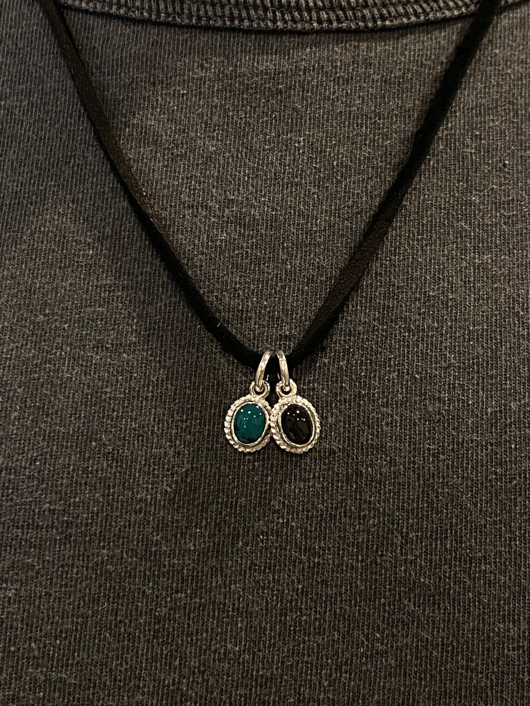 First Arrow's Size Small Mini Oval Pendant With Turquoise (P-297)
