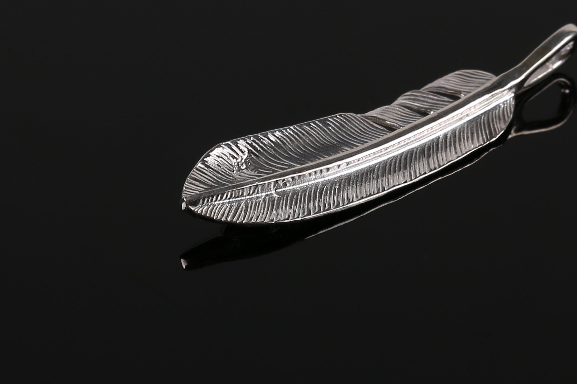 First Arrow's "Pure Honour” silver Feather(Medium)