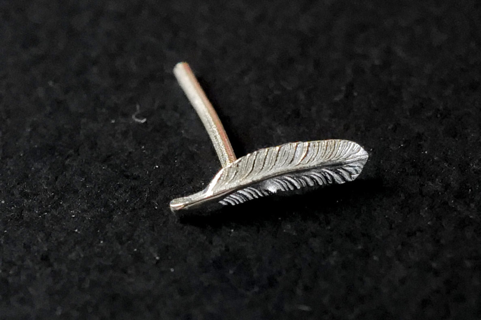 Legend "Mini Feather" Silver Earring