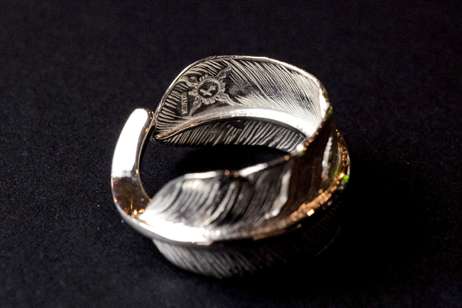 First Arrow's Large Feather Ring (R-015)