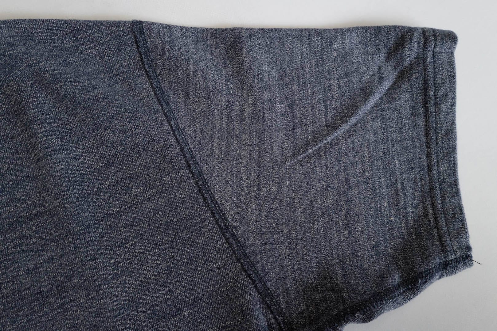 Studio D'Artisan 7.5oz 'Suvin Gold' Loopwheeled Henley Tee (Heather Navy)