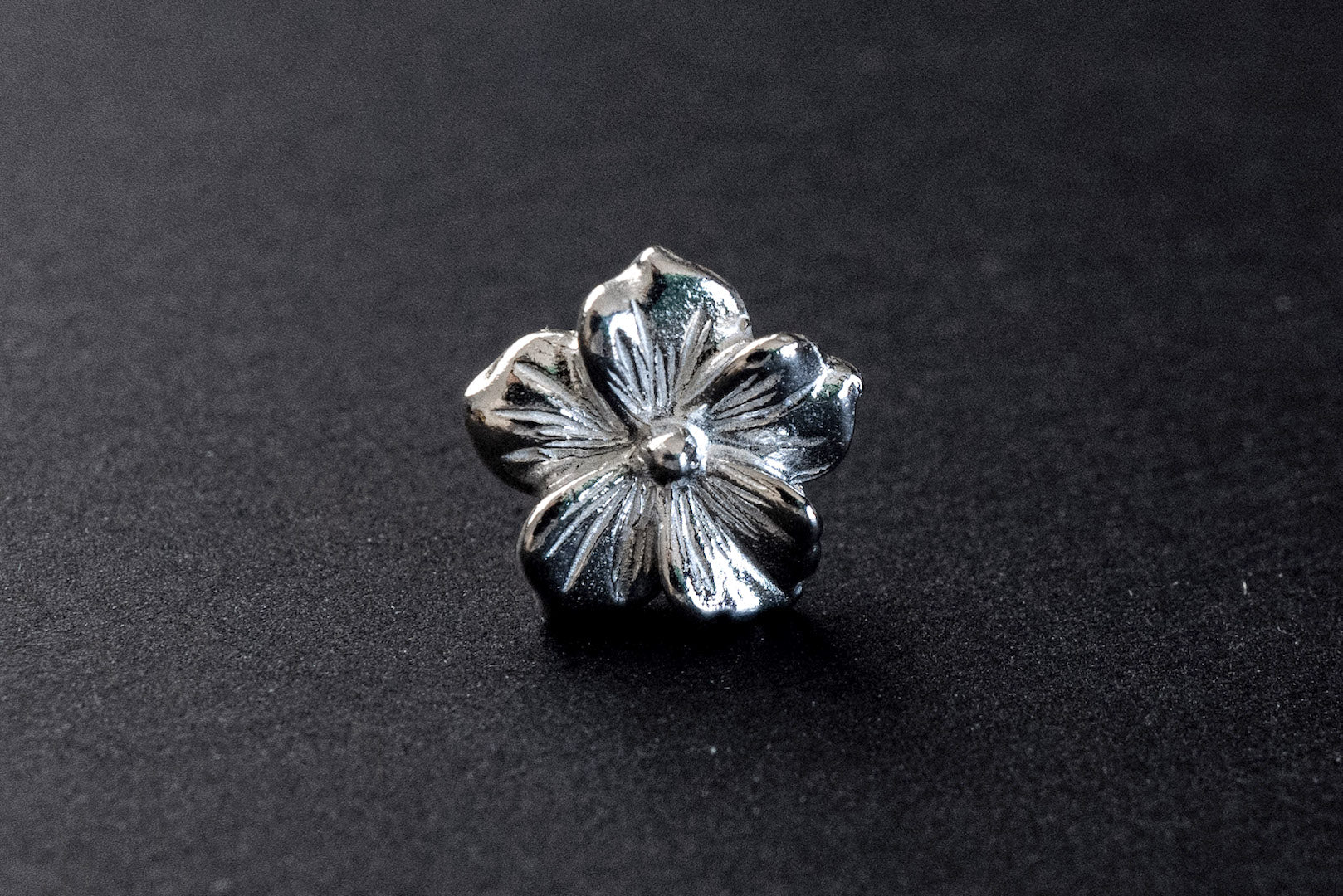 First Arrow's Large Silver "Flower" Earring (O-077)