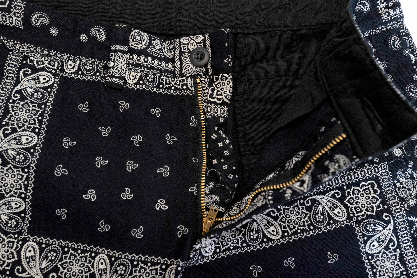 ZAFUL Y2K Aesthetic Streetwear Paisley Bandana Print Cargo Pants In BLACK |  ZAFUL United Kingdom 2023
