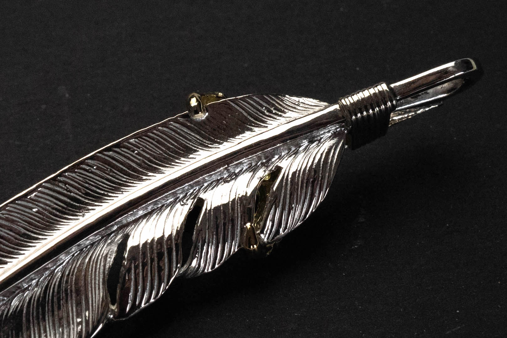 First Arrow's Large Feather Pendant With 18K Gold Eagle Claw (P-569)