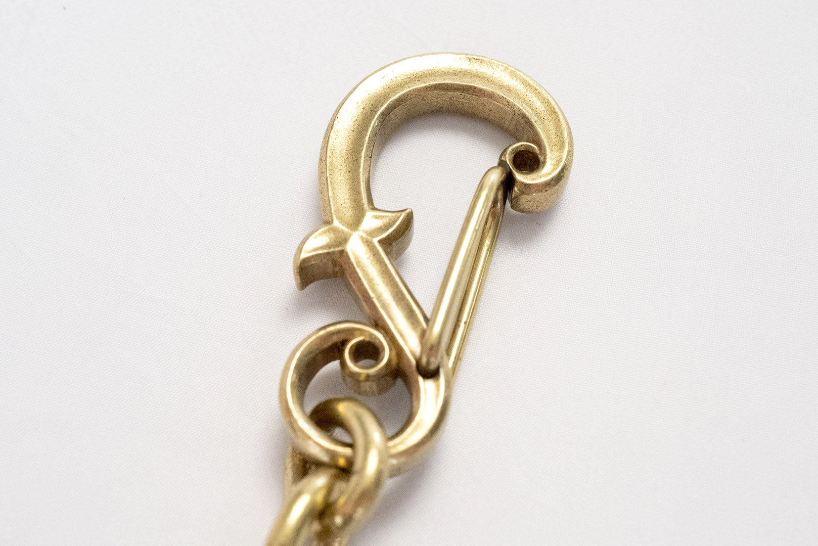 Inception by Accel Company "violin F-Hole" Carabiner Key Holder (IPK-02)