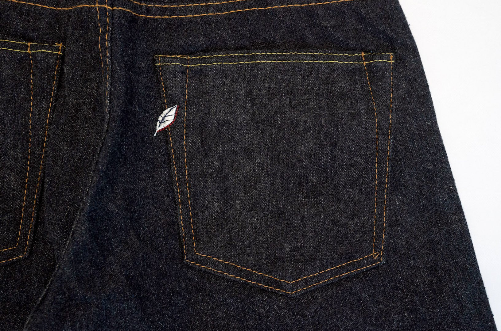 Pure Blue Japan 13oz BRK-013-ID Indigo Dyed Broken Twill Denim (Slim Tapered Fit)